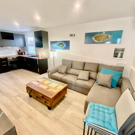 Апартаменти Marinos 36 *